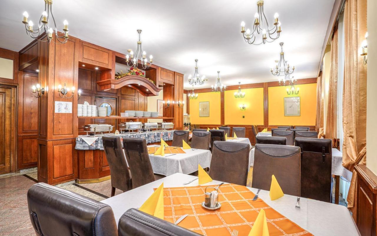 Hévíz Hotel Erzsebet מראה חיצוני תמונה