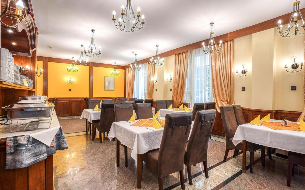 Hévíz Hotel Erzsebet מראה חיצוני תמונה