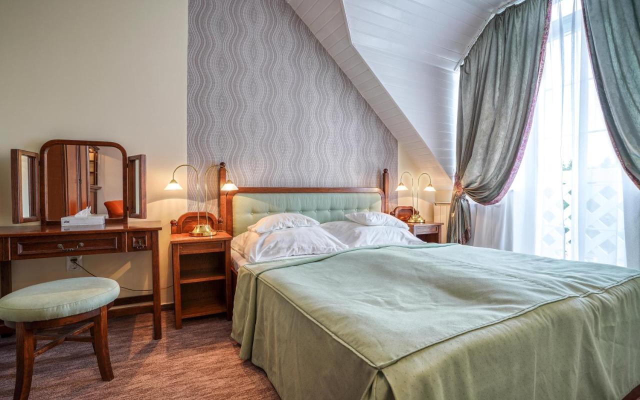 Hévíz Hotel Erzsebet מראה חיצוני תמונה