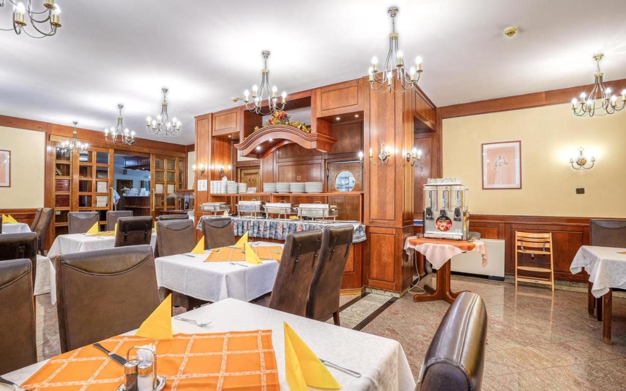 Hévíz Hotel Erzsebet מראה חיצוני תמונה