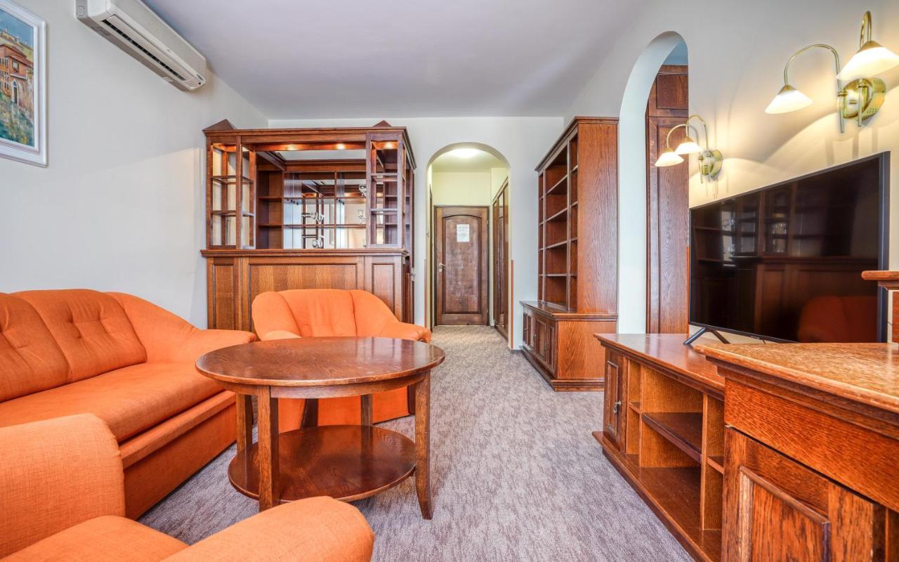 Hévíz Hotel Erzsebet מראה חיצוני תמונה
