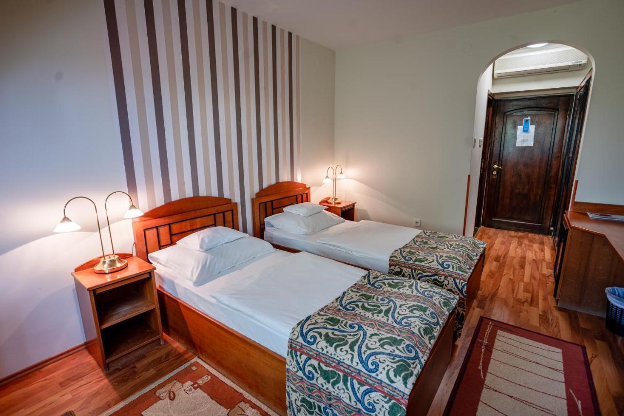 Hévíz Hotel Erzsebet מראה חיצוני תמונה