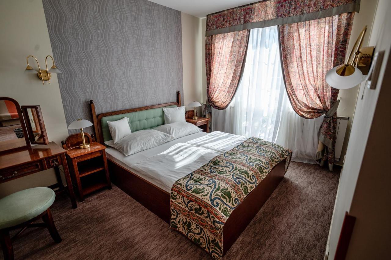 Hévíz Hotel Erzsebet מראה חיצוני תמונה