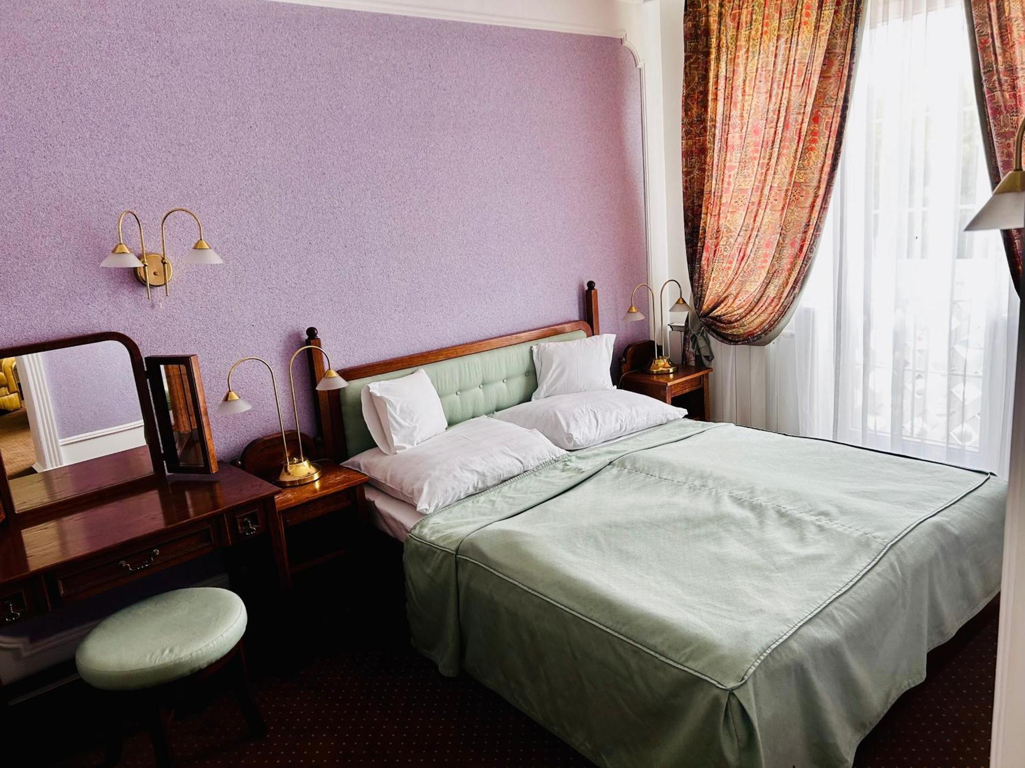 Hévíz Hotel Erzsebet מראה חיצוני תמונה