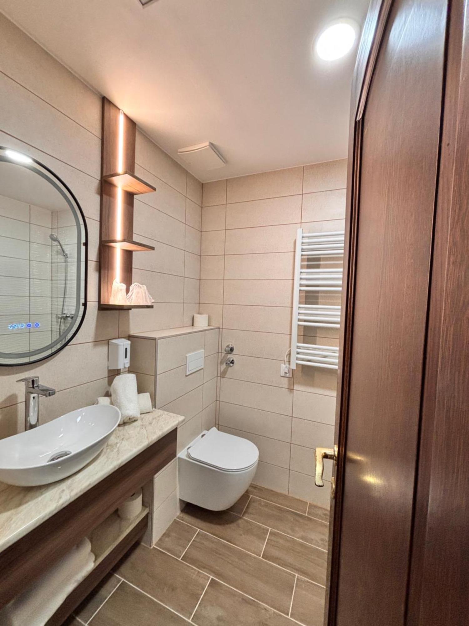Hévíz Hotel Erzsebet מראה חיצוני תמונה